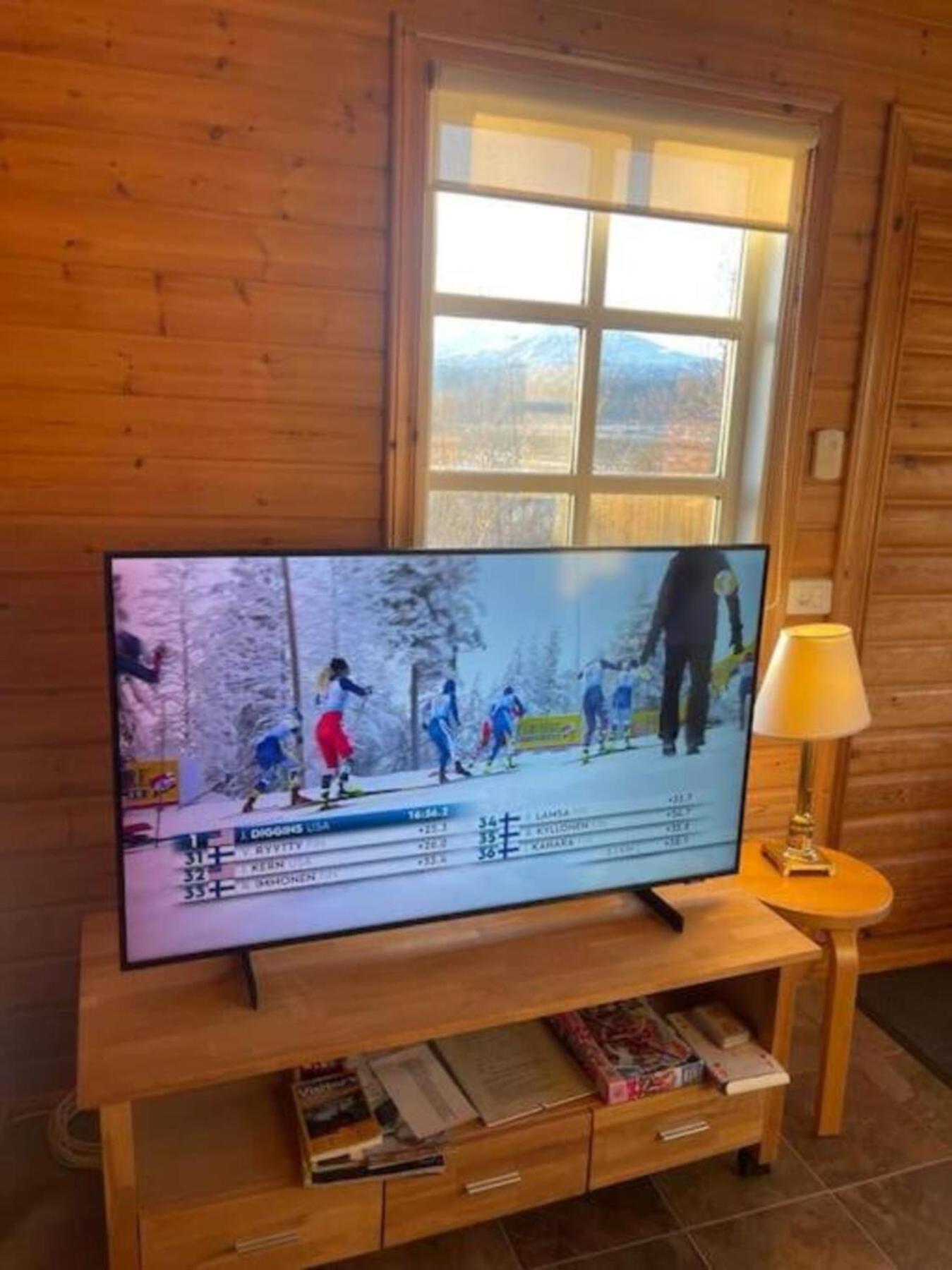 Cozy 2 Bedroom Cottage With Hot Tub อาคูเรย์รี ภายนอก รูปภาพ